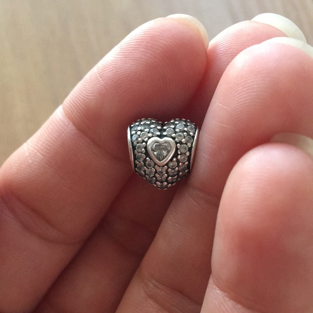 Sparkly heart  pandora charm